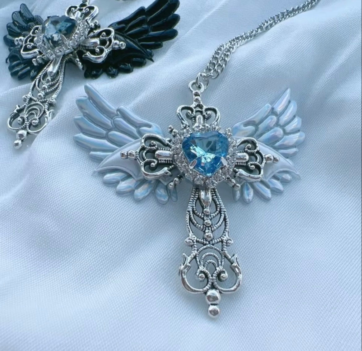 Gothic Wings and Cross Pendant Punk Choker Necklace, Heart Shaped Faux Zirconia